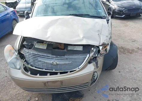 2002 Chrysler Town & Country Limited from USA, damaged, VIN 2C8GP64L62R516467